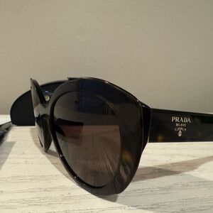 PRADA Sunglasses SPR01Y 2AU-06B Tortoise Like New with case and cards